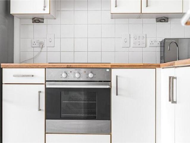 Apartment for sale in The Slade, Oxfordshire