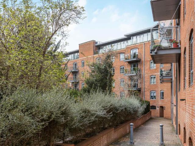 Apartment for sale in Waterfront, Scotland