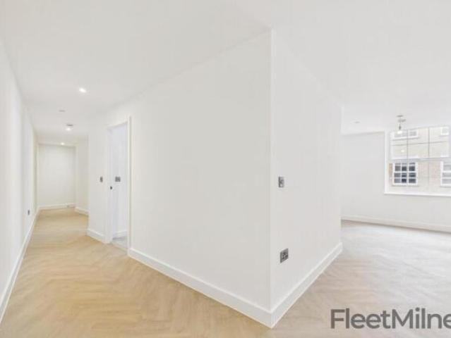Apartment for sale in South Lane, West Yorkshire