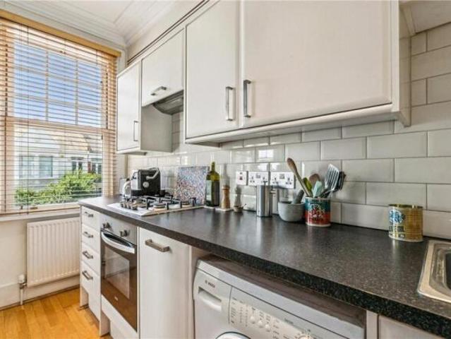 Apartment for sale in Fulham, Greater London