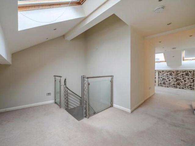 Apartment for sale in Bermondsey Village, Greater London