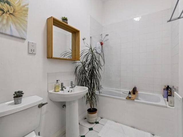 Apartment for sale in Garnethill, Scotland