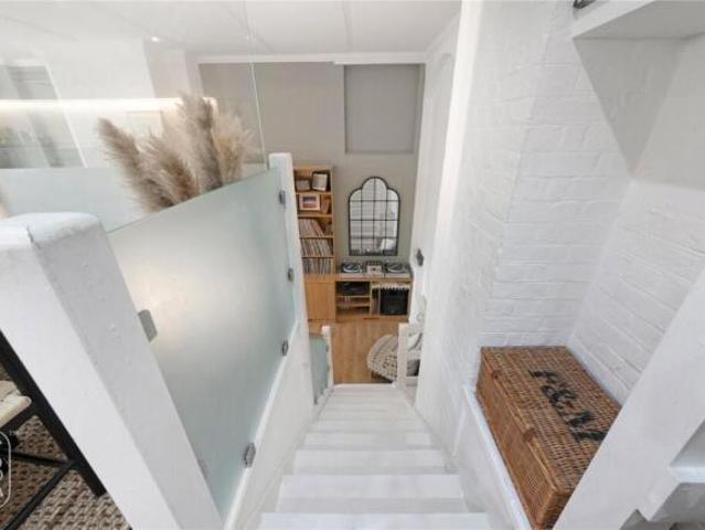 Apartment for sale in Cat Hill