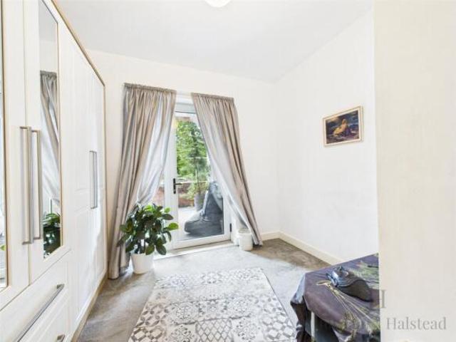 Apartment for sale in Newtown, Two Mills