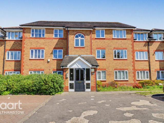 Apartment for sale in Walthamstow, Greater London