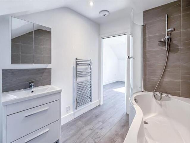 Apartment for sale in St Albans, Five Acres
