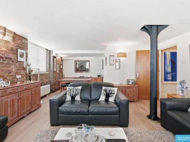 Apartment for sale in Rotherhithe, Greater London