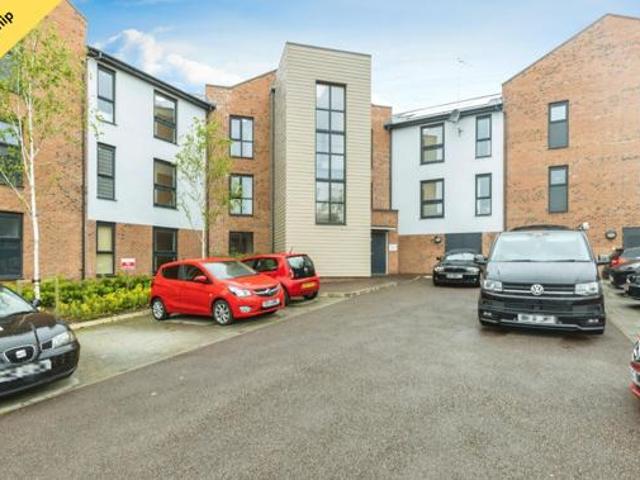 House for sale in Gloucester, Gloucestershire