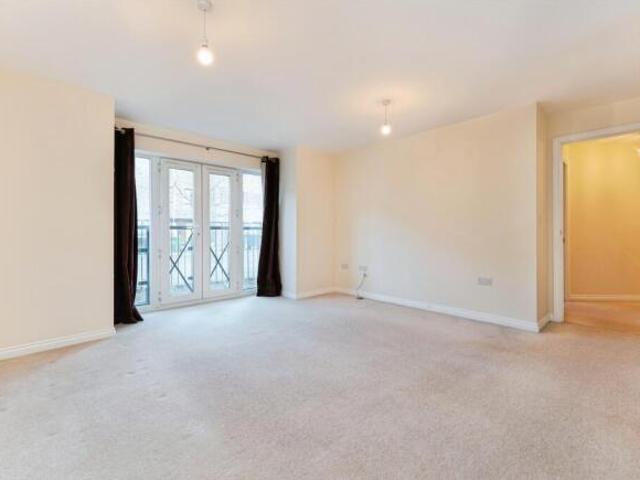 Apartment for sale in Cambridge, Cambridgeshire and Peterborough