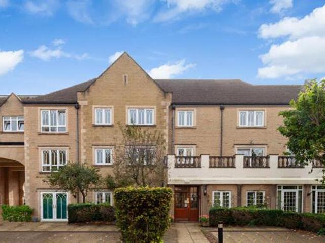 House for sale in The Slade, Oxfordshire