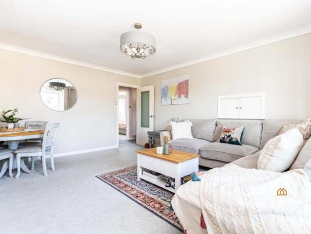 Apartment for sale in Broadstone, Poole