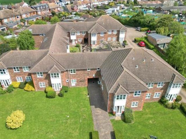 House for sale in Gravesend, Gravesham