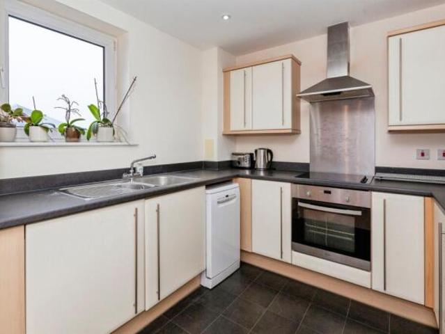 Apartment for sale in Slough