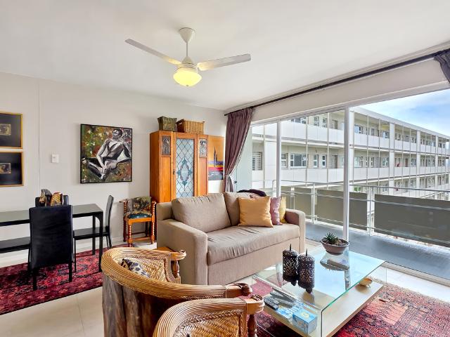 Apartment for sale in Green Point, Cape Town