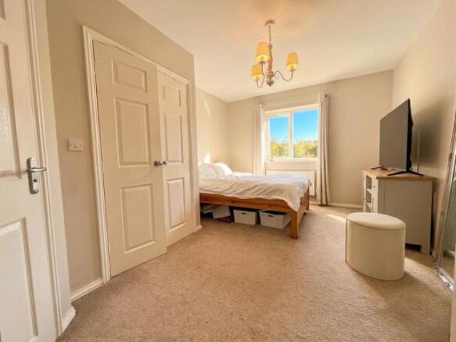 Apartment for sale in Huddersfield, West Yorkshire