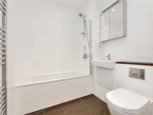 Apartment for sale in Arbury, Cambridgeshire