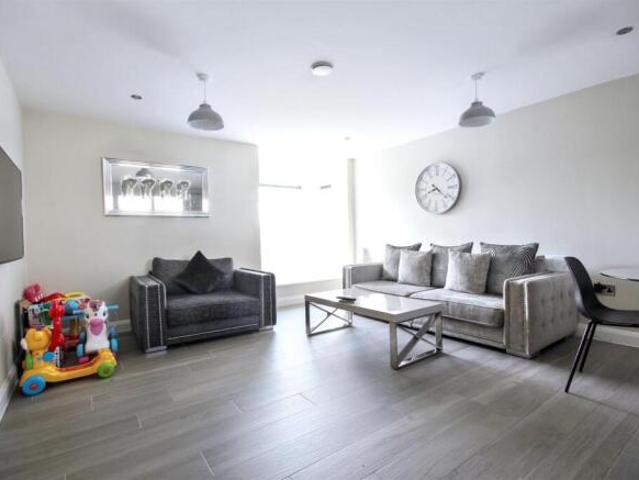 Apartment for sale in East Bank, Norfolk