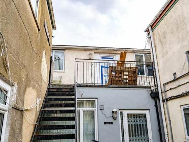 House for sale in Grimsby, North East Lincolnshire