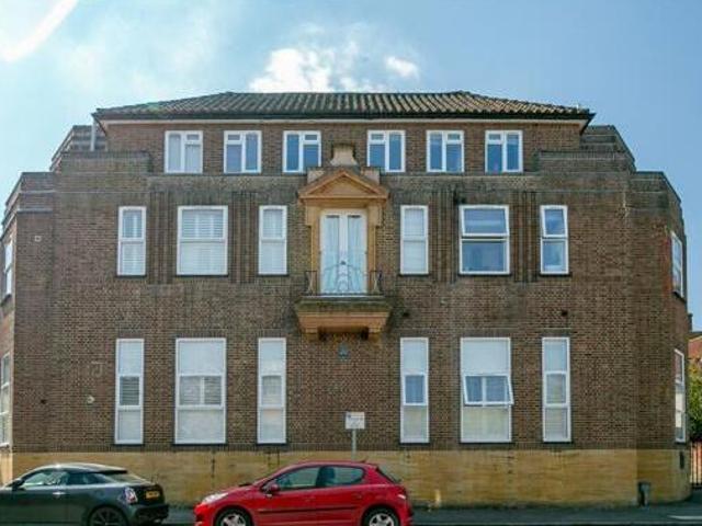House for sale in Guildford Park, Westborough