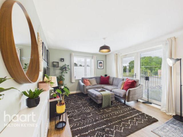 Apartment for sale in Kingsmead, Shenley Brook End