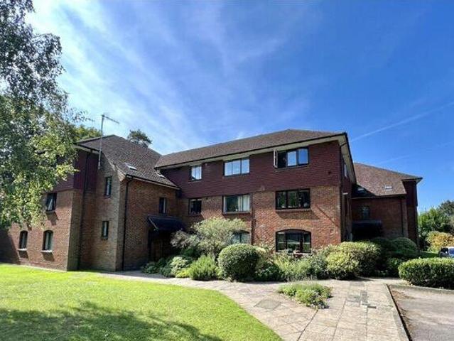House for sale in Boxgrove, Westborough