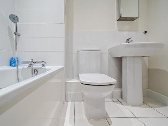 Apartment for sale in Reading West, Reading