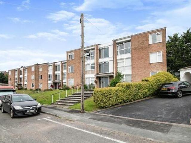 House for sale in Halesowen, West Midlands