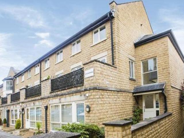 House for sale in Halifax, West Yorkshire