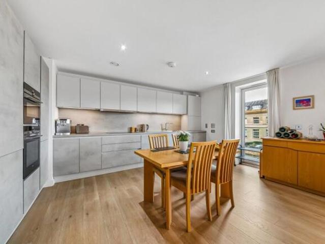 Apartment for sale in Hamilton, Old Wharf