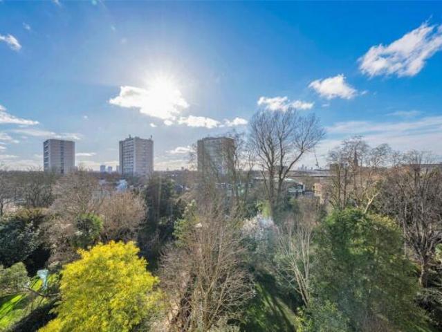 Apartment for sale in City of Westminster, Greater London