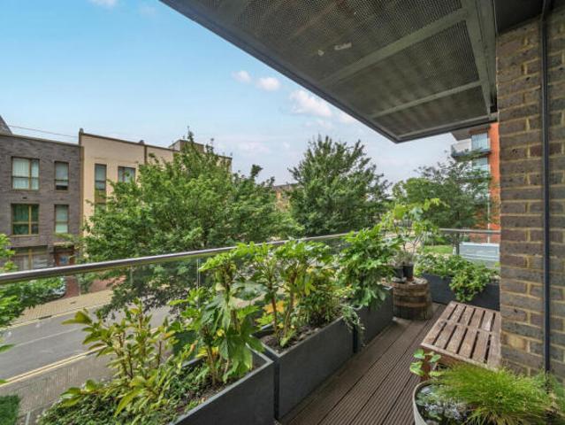 Apartment for sale in Kidbrooke Village, Greater London