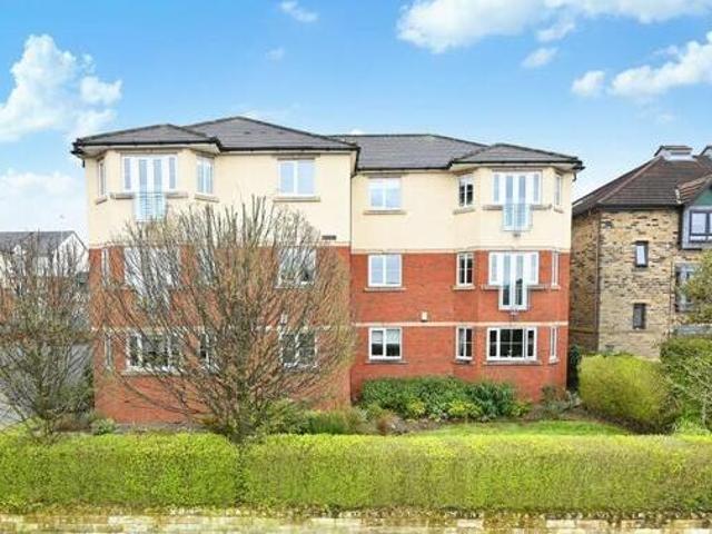 House for sale in Harlow, Harrogate