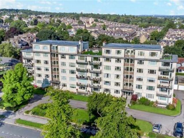 House for sale in Harrogate, North Yorkshire