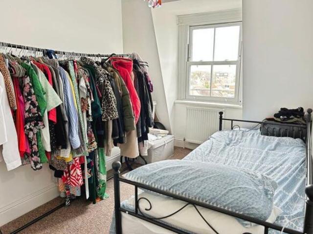 Apartment for sale in Folkestone