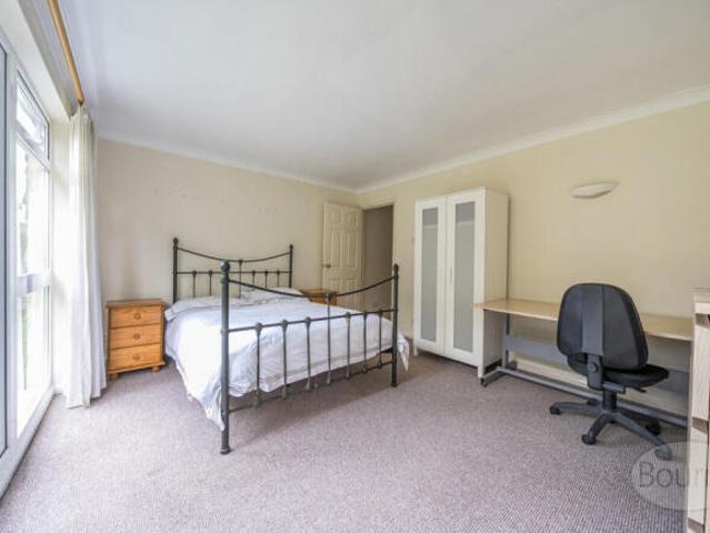 Apartment for sale in Charlotteville, Westborough