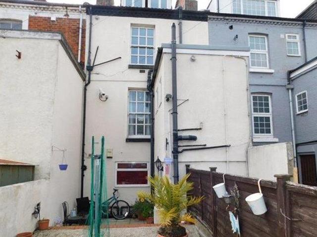 House for sale in Dale Hill, Essex