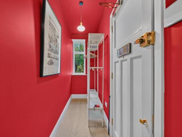 Apartment for sale in Haslemere, Waverley