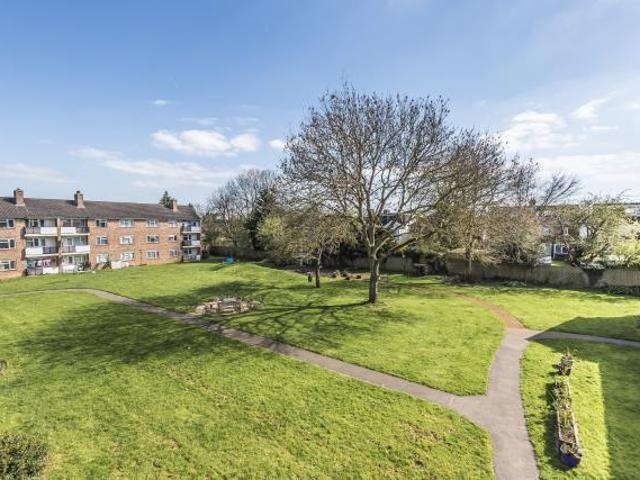 Apartment for sale in The Slade, Oxfordshire