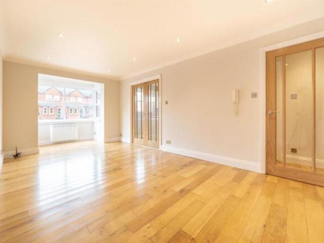 Apartment for sale in Newcastle Upon Tyne