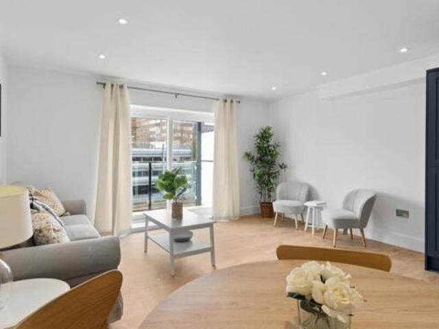 House for sale in Lucastes, Mid Sussex