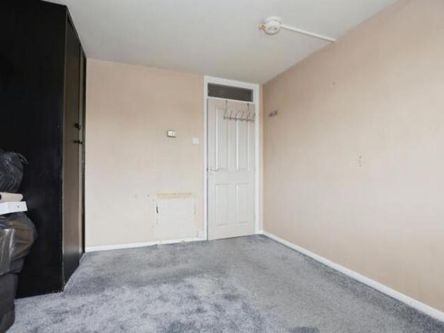 Apartment for sale in Whitnash, Green Close