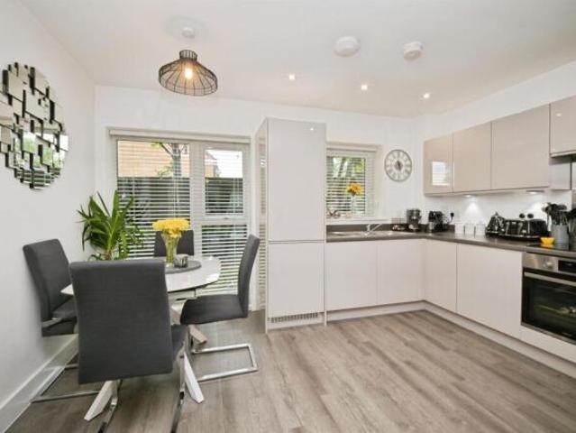 Apartment for sale in St Albans, Five Acres