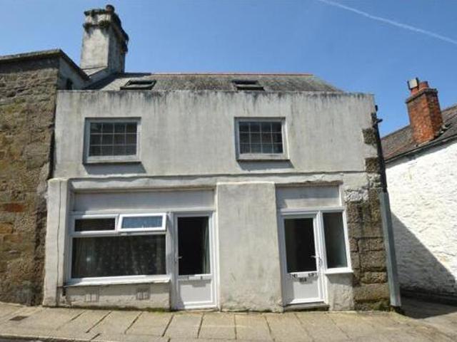 House for sale in Helston, Cornwall