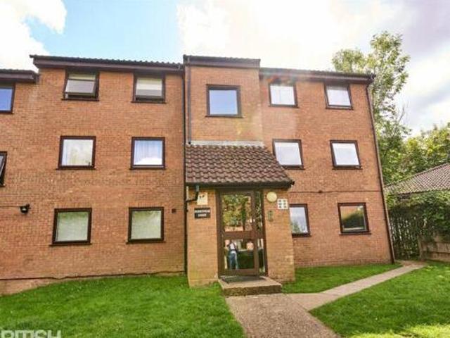 House for sale in Pouchen End, Hertfordshire