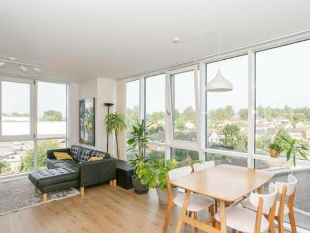 House for sale in Moorend, Pouchen End