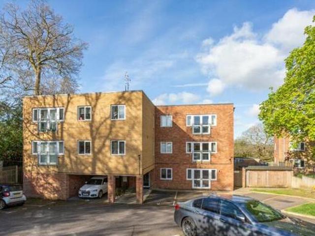 House for sale in Highfield, Pouchen End