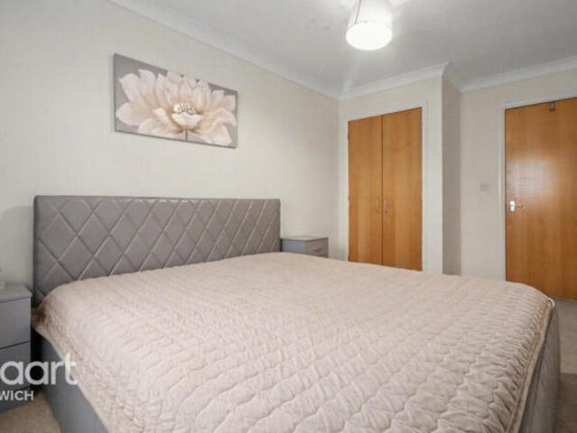 Apartment for sale in Ravenswood, Key Street