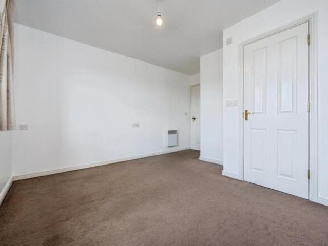Apartment for sale in Queens Park, Bedford