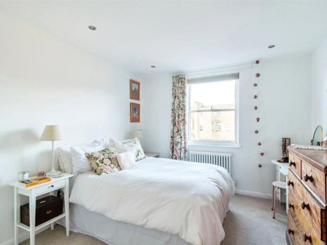 Apartment for sale in Walcot, Bath
