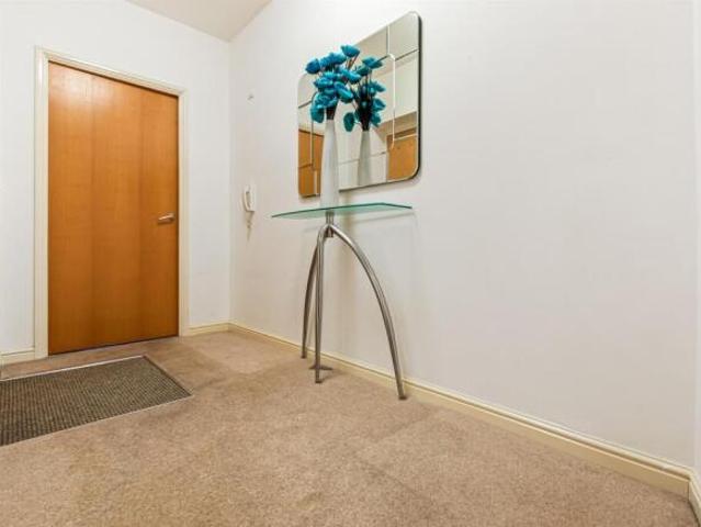 Apartment for sale in Oadby, Leicestershire